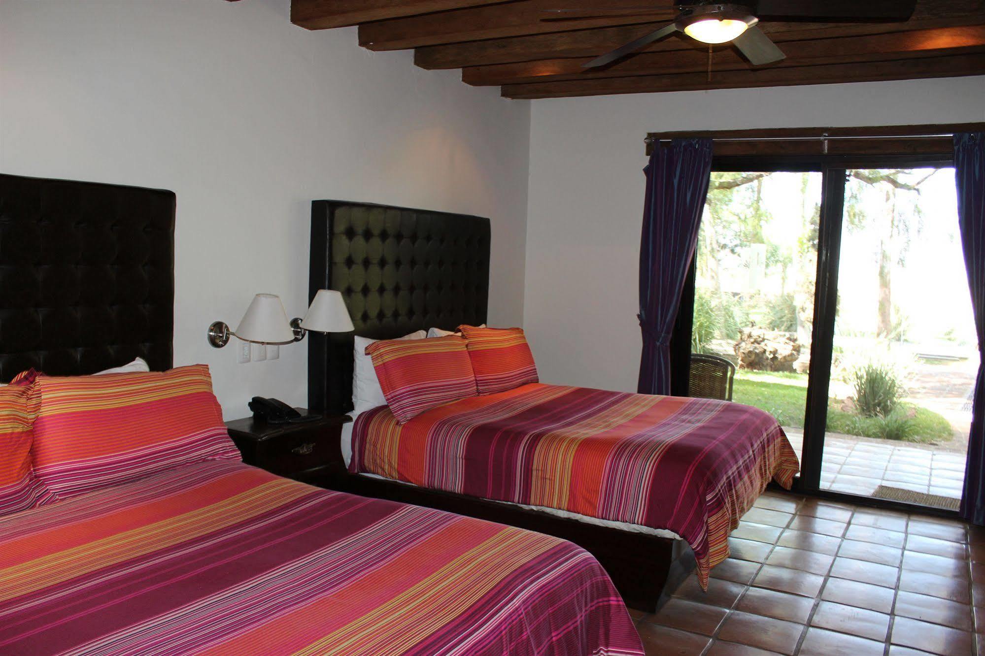 Quinta San Carlos San Pedro Tesistan ภายนอก รูปภาพ